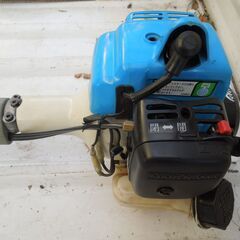 整備済み　草刈り機　ビーバー　刈払い機　替え刃付きの画像