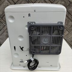 石油ファンヒーターの画像