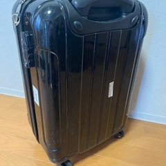 【機内持ち込み可】キャリーケース 【傷あり】の画像