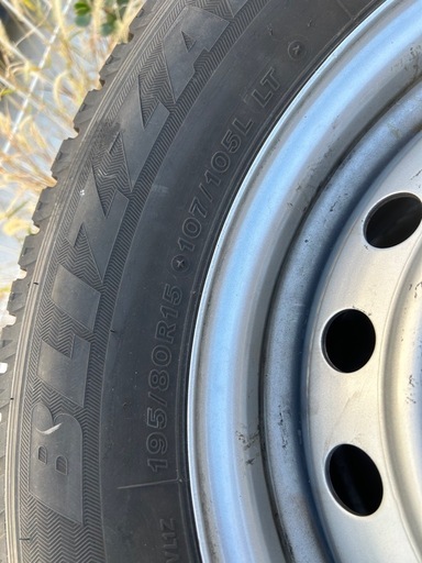 スタッドレスタイヤ