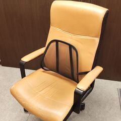 オフィスチェア　茶色