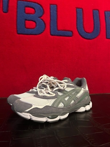 新品　箱無し　asics GEL-NYC 27cm