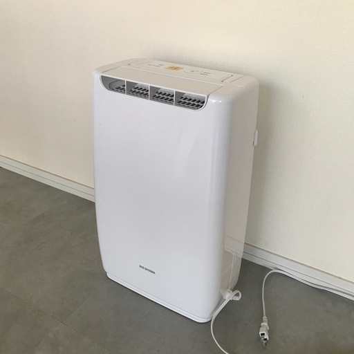 除湿機　アイリスオーヤマ　衣類除湿乾燥機