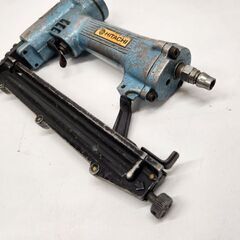 ジャンク扱い 日立 5mm カラー釘打機 NT25A エアタッカー エアツール HITACHI 札幌市 平岸店の画像