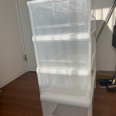 衣装ケースの画像