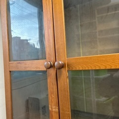 アンティーク風キャビネットの画像