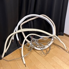 エアコン取り付け部材　冷媒菅　電線