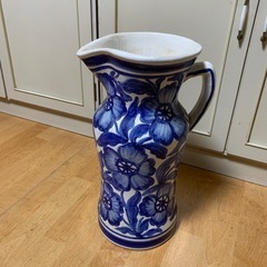スペイン製陶器の壺、花瓶　中古品