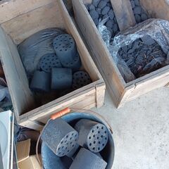 （管理‐東倉庫）練炭３個セット（１５個くらいあります）の画像