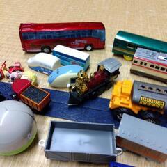 バスでんしゃトーマスの画像