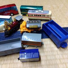 バスでんしゃトーマスの画像