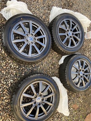 （話合い中）スタッドレスタイヤホイールセット　215/55R17