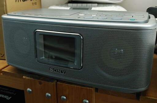 品質保証☆配達有り！2000円(税別）SONY ＣＤラジカセ シルバー 動作OK!