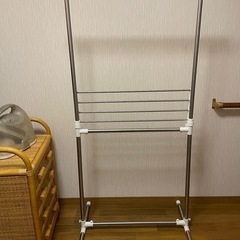 【決まりました】★伸縮★物干しスタンド★部屋干しに★
