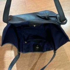 黒 レザー トートバッグ フリンジ付きの画像