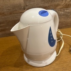 電気ケトルの画像