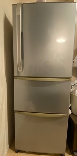 冷蔵庫　TOSHIBA 東芝　冷凍冷蔵庫