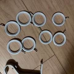 伸縮カーテンレールの画像
