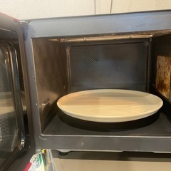 お譲り相手決まりました。電子レンジ　角皿なしの画像