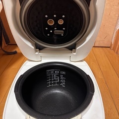タイガー炊飯器　中古まだ使えますの画像