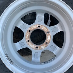 アルミホイール!/タイヤ付4本セット195/80R15LT/2022年製 ブリヂストン ブリザック VL10スタッドレスタイヤ/6穴/ハイエース・キャラバン・NV350他の画像