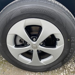 30系プリウス  後期型　純正15インチホイール　タイヤセット