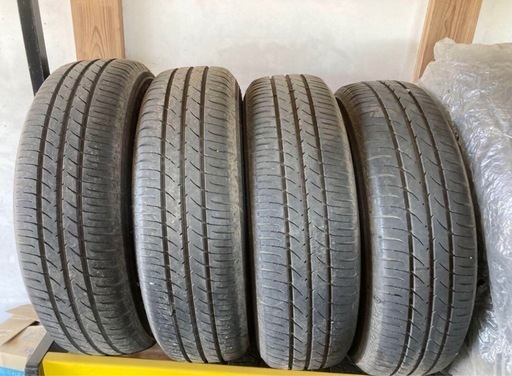 Toyoタイヤ　ホイールセット　165/70R14