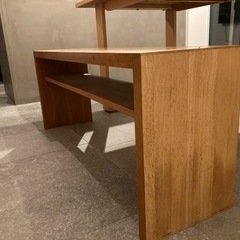 ダイニングテーブル　ベンチの画像