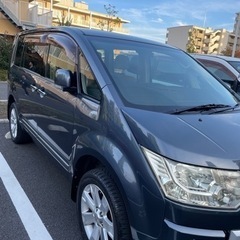 三菱デリカD:5。車検約2年、コミコミ価格55万円。