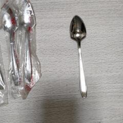 グレ−プフル−つ食べる時食べやすいですょ…ギザギザ新品スプーン🥄４つの画像