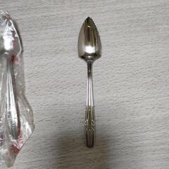 グレ−プフル−つ食べる時食べやすいですょ…ギザギザ新品スプーン🥄４つの画像