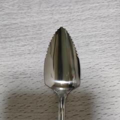 グレ−プフル−つ食べる時食べやすいですょ…ギザギザ新品スプーン🥄４つの画像