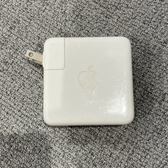 Mac電源差し込み
