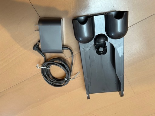 ダイソンSV12の充電器