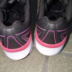 アスリーム　ランニングシューズ　25.5　10分使用の画像