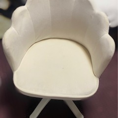 ※11/20に処分椅子　白　ホワイト　家具　おしゃれ　アンティー...