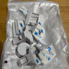 チャイルドロック　未使用品４個セットの画像