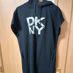 DKNY 半袖パーカー　トレーナー　黒