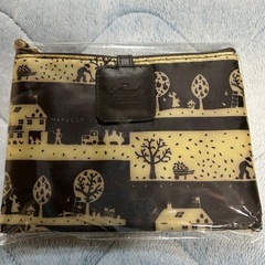 新品‼️ホールマークのマルチポーチ