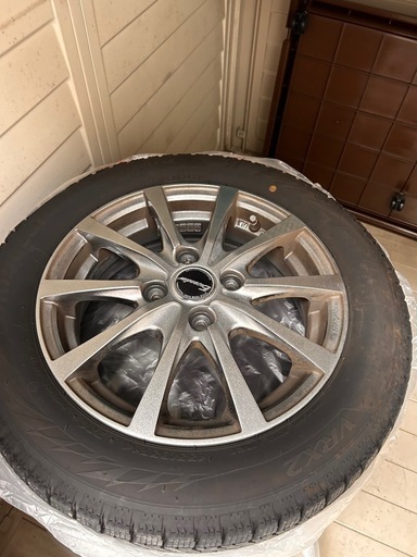 【値下げ】スタッドレスタイヤホイール4本セット 軽自動車用