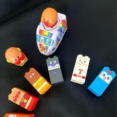 非売品☆アンパンマン☆すくいやすい小鉢☆動くおもちゃ☆ブロックなどの画像