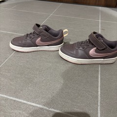 NIKEスニーカー17センチの画像