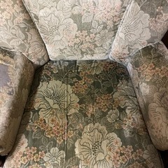 定価¥103,840 カリモク　肘掛椅子　	金華山織布地　コサージュ・グリーン　家具 ソファ 1人用ソファの画像