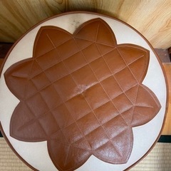 1980年代　レザー　本革　スツール　椅子　オットマン　ヴィンテージ　家具　チェアの画像