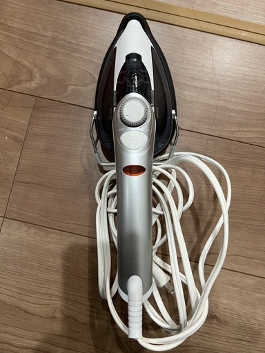 T-fal Tweety Jac Steam アイロン\n