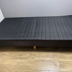 シングルベッド