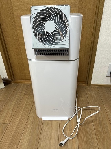 アイリスオーヤマ　除湿衣類乾燥機　サーキュレーター