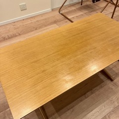 無印ダイニングテーブルの画像