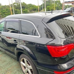 Audi Q7の画像