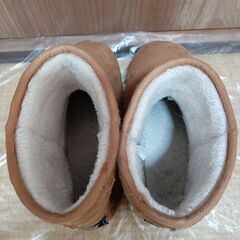 キッズ 20cm 21cm  女の子 ボア ムートン ヒール ショートブーツの画像